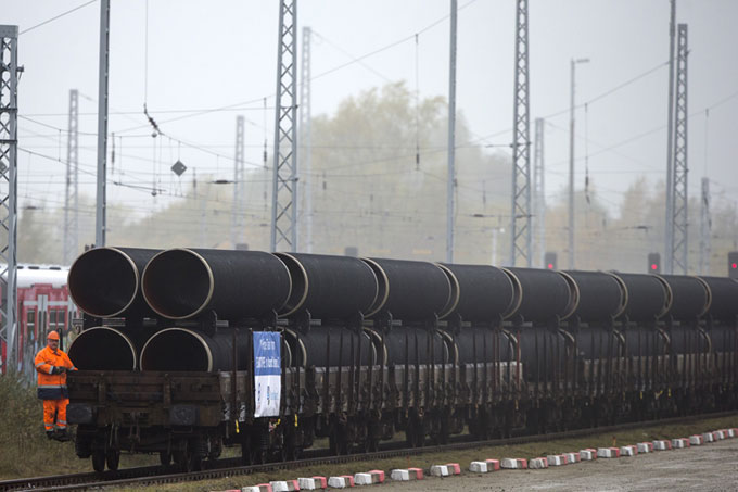 Pipe delivery for the Nord Stream 2 pipeline in October 2016 in Mukran on the island of Rügen. Photo: Nord Stream 2 / Axel Schmidt